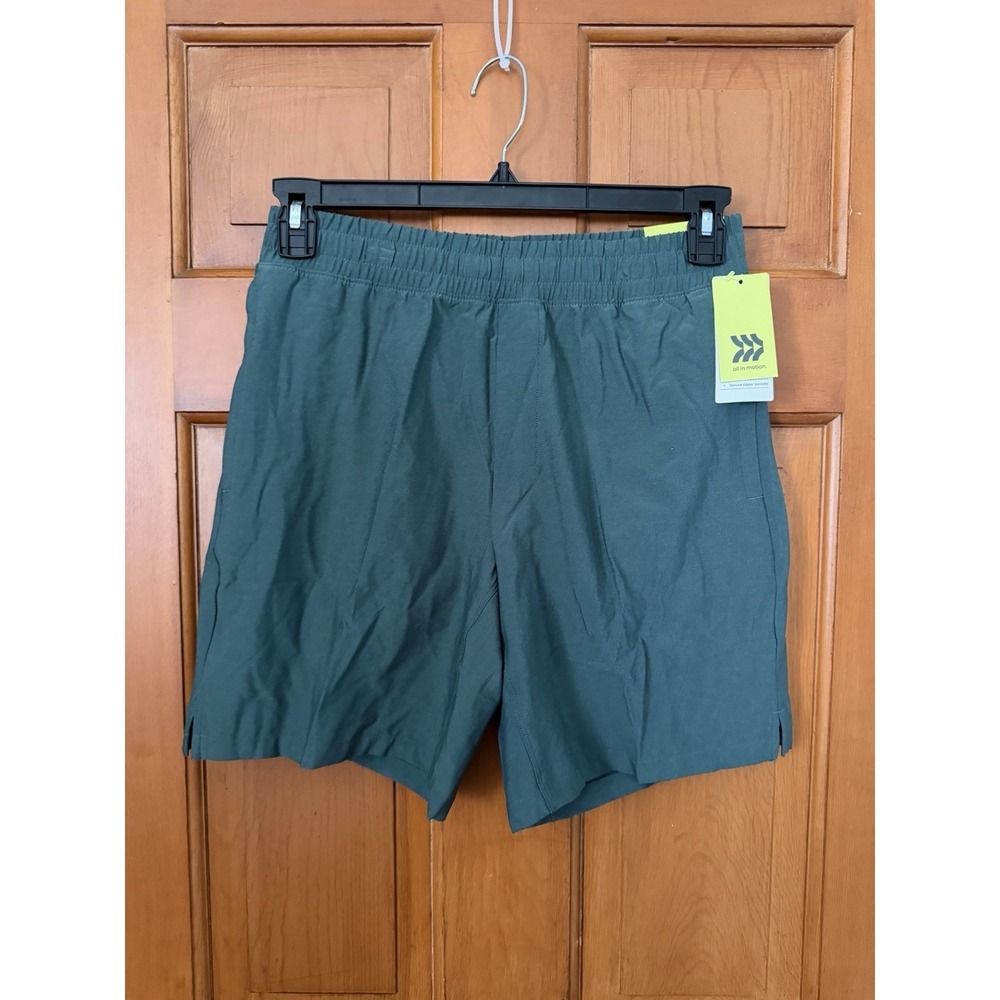 Men's All In Motion Green Unlined Shorts Size Small NWT Zipper Pockets